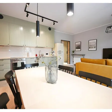 Victus Spacious Close To The With A Work Space By Renters Apartment Sopot