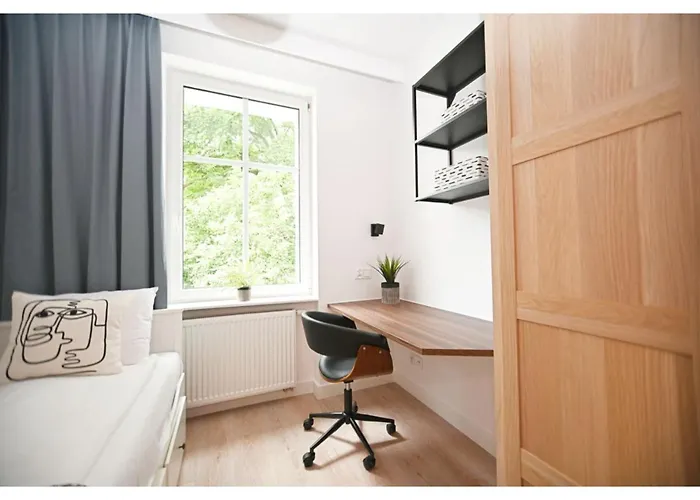 Victus Spacious Apartment Close To The Beach With A Work Space By Noclegi Renters Appartamento