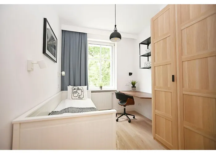 Victus Spacious Apartment Close To The Beach With A Work Space By Noclegi Renters Sopot